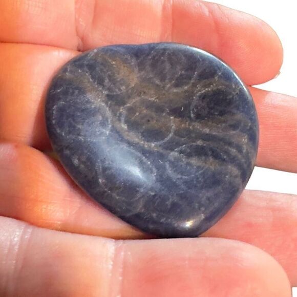 1pc Hand Carved Natural Gemstone Mini Heart Pocket Stone Worry Stone - Picture 11 of 14